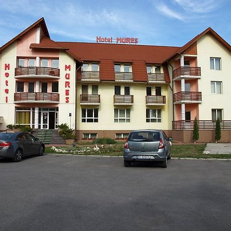 Hotel Mures Topliţa Exterior foto